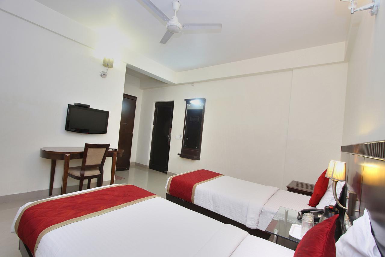 Hotel Amshi International Bangalore Exterior foto